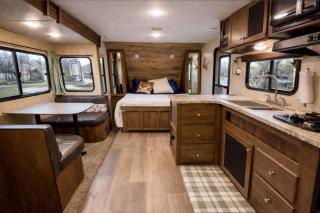 Tranquil Trailside Stay - 8