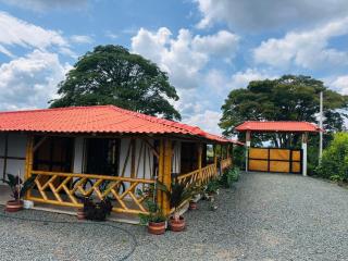 Hermosa Casa campestre - 0