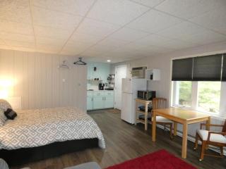 Happy Hour at Windcliff! Studio condo at Shanty Creek Resort - 7