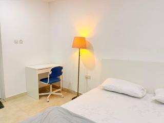 Private Outdoor Studio Apartment with Private entrance R3 - 1