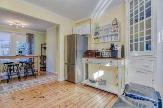 The 1889 Beach Charmer on Heck xxx Historic 6BR Home with Sunroom xxx 1 Block to Sand xxx 8 Badges Included xxx Walk to Asbury Park Nightlife xxx Dog Friendly - 1
