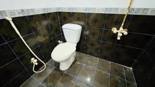 Al Mehran Towers 3BR Near Airport, Lift, Parking - 7