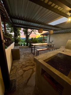 Peaceful Hillside Villa with Stunning Views - 5