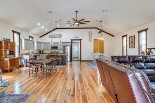 Near Ichetucknee Springs! Renovated Historic Home - 1