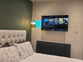 Studio 3 - NEW stylish apartment close to town & racecourse - 7