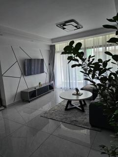 Westlands Sky-high Urban Escape near GTC AND SARIT - 7