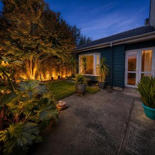 Departamento Tipo Suite Moderno - Patio Exclusivo - 2