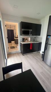 Queen-Bed Retreat Minutes from Coral Gables - 9