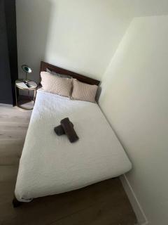 Queen-Bed Retreat Minutes from Coral Gables - 3