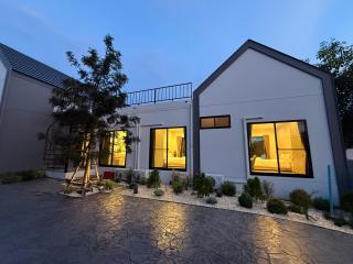Pelesfriends Private Pool Villa Khao Yai - 6