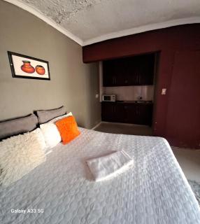 Aquamarine Guesthouse - 4