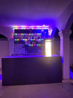 Cutting Edge Guest House -  - 8