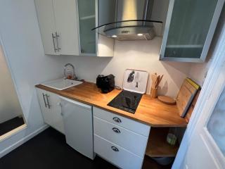 Cosy 2-room Apartment Schönbrunn 1 - 3