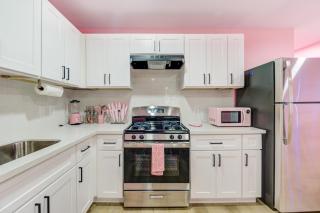Pink outside the box - 6
