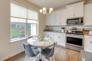 5 Mi to Bethany Beach Modern Gem with Pool Access! - 1