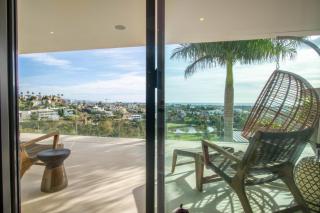 Villa Rabella - 5BR Luxury Seaviews Amenities - 1