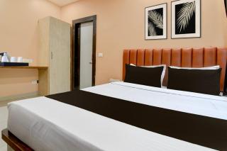 Collection O Park Street Road Formerly SR Royale - 8