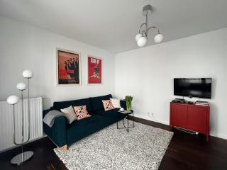 oompH Urban Oasis 1BR Escape - 5