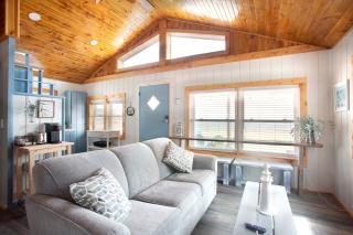 New renovated bathroom & new roof - Lake Huron 2 - 4