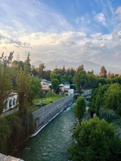 Linda casa de 2 pisos en la mejor zona de Arequipa - 8