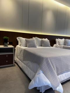 Suite de Luxo Parque dos Poderes com Sauna 01 - 1