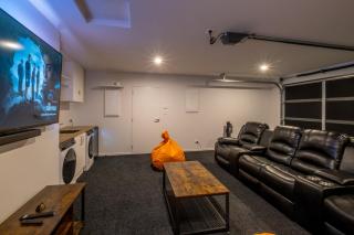 Brand New Games Room Family Home Sleeps 6 - 8