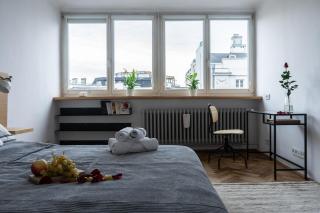UrbanVibe Centrum | Stylish 2BR Hideaway - 4