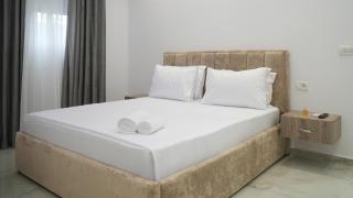 Agalliu Guest House - 0