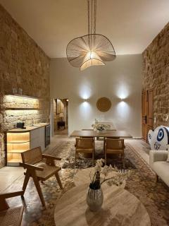 EYZ Batroun Old Souk- By EYZ Holiday Homes - 8