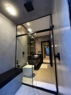 Suite Alto Luxo com Sauna no Parque dos Poderes 02 - 1