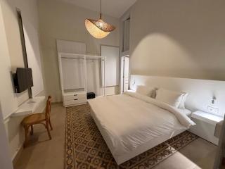 EYZ Batroun Old Souk- By EYZ Holiday Homes - 4