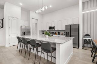 15 Bedrooms 15.5 Baths Paradiso Grande 6091HS - 4