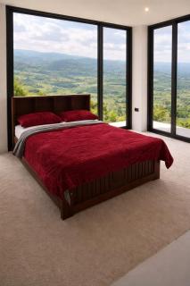 Natural Lake Retreat Luxury Villa with Hot Tub and Stunning Views - 4