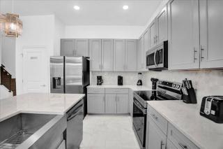 10 Bedrooms 9 Bathrooms Paradiso Grande 5845HS - 3