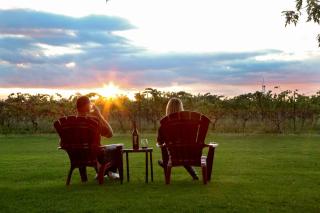 Sunset Suites in Niagara Wine Country - 5