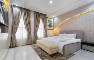 Belmont's Towers - 2