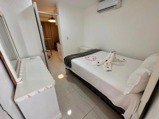 nouveau condo prs de tout plage picerie 203 - 9