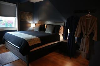 Sunset Suites in Niagara Wine Country - 1