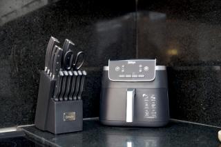 Modern Luxury Parking Fast WiFi - 8