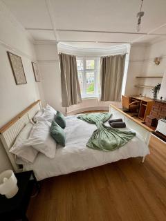 Comfy Private Room in BS7 Minutes from Southmead Hospital - 9