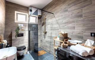 Beautiful Home In Marusici With Private Swimming Pool, Can Be Inside Or Outside - 4