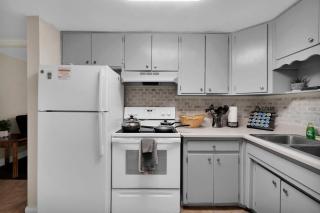 Nifty and Thrifty Nook 3bd 1ba Central Save Money Family Friendly - 1