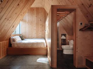 Diamant Cache- Private Sauna and Trails - 1