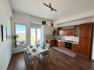 Panoramic View Apartment - 3