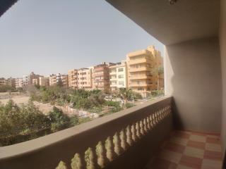 Bright Cozy Apt For Family Only - 9