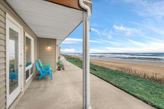 Ground Floor Oceanfront Condo - Full Kitchen - Pool & Hot Tub - 8