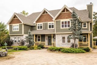 Splendid Chalet on the Golf Course w/ Private Spa! - 0
