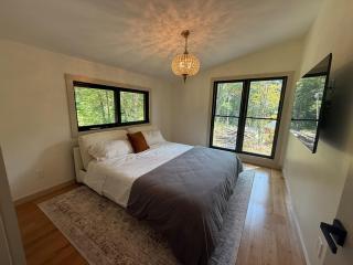 Emerald Lake Glass House - 8