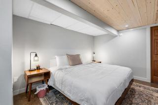 Mt Rushmore Duplex - 6
