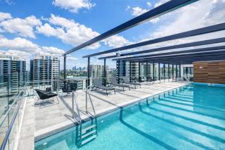 Hamilton Harbour Residences - 9